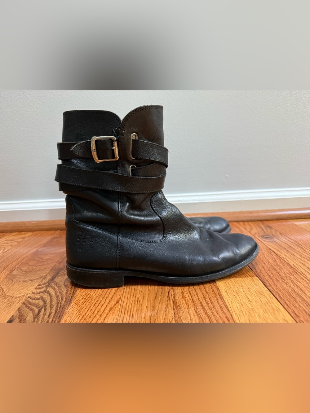 Frye Shirley 77734 Strappy Short Boot Black Leather Ankle Strap Womens 7.5
